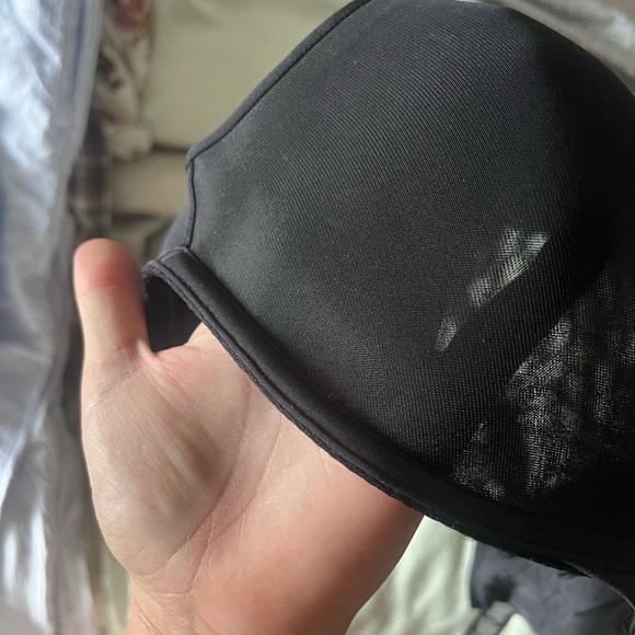 SKIMS WEIGHTLESS SCOOP BRA Black 44B NWT - Picture 5 of 7